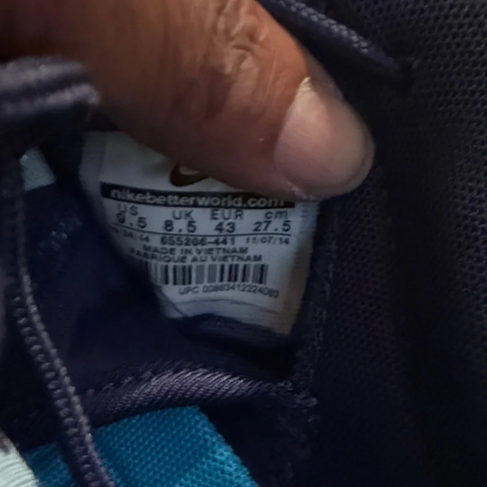 Nike Blue and White Camouflage Athletic Shoes - Picture 2 of 6